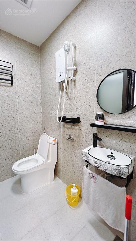 Mua bán nhà quận 4, 3 tầng, hẻm thông vĩnh khánh với nguyễn hữu hào!