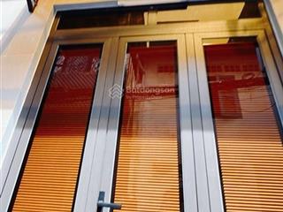 Mua bán nhà quận 4, 3 tầng, hẻm thông vĩnh khánh với nguyễn hữu hào!