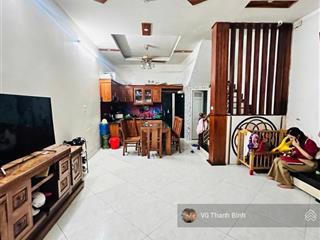 Cần bán siêu phẩm 2 mặt thoángcầu giấy50m 5 tầng giá 11.2 tỷ