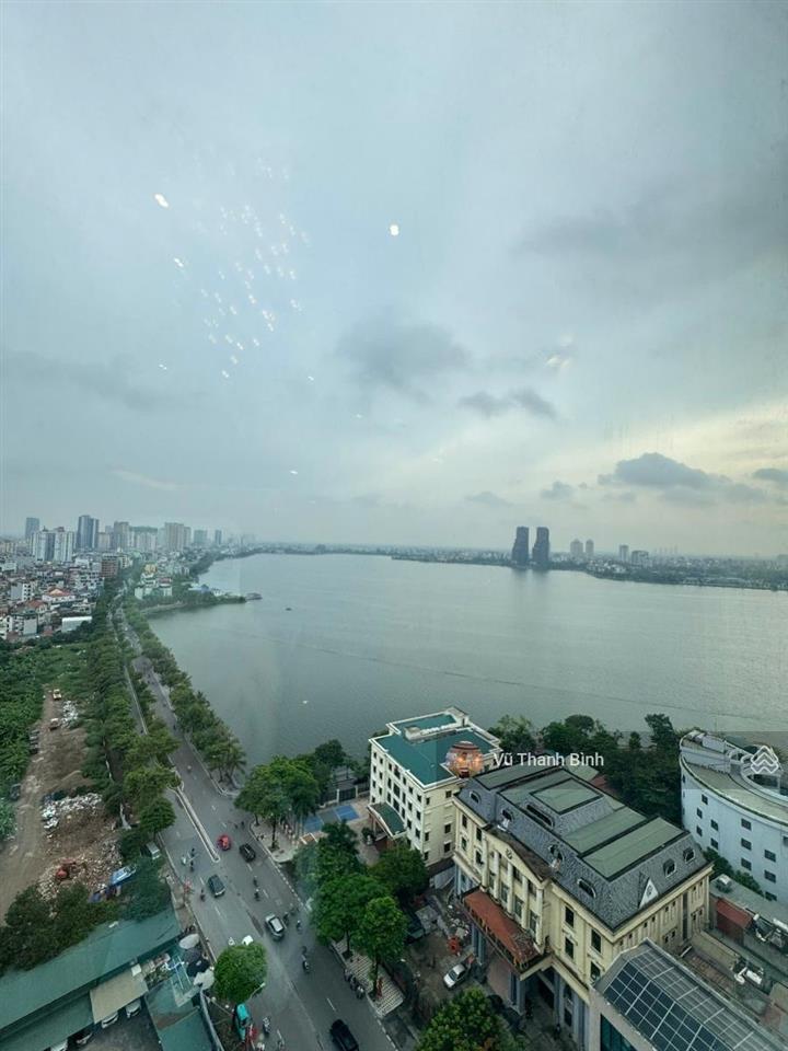 Cần bán penthouse watermark 395 lạc long quânbiểu tượng sống thượng lưu tại hồ tâyđặc quyền riêng