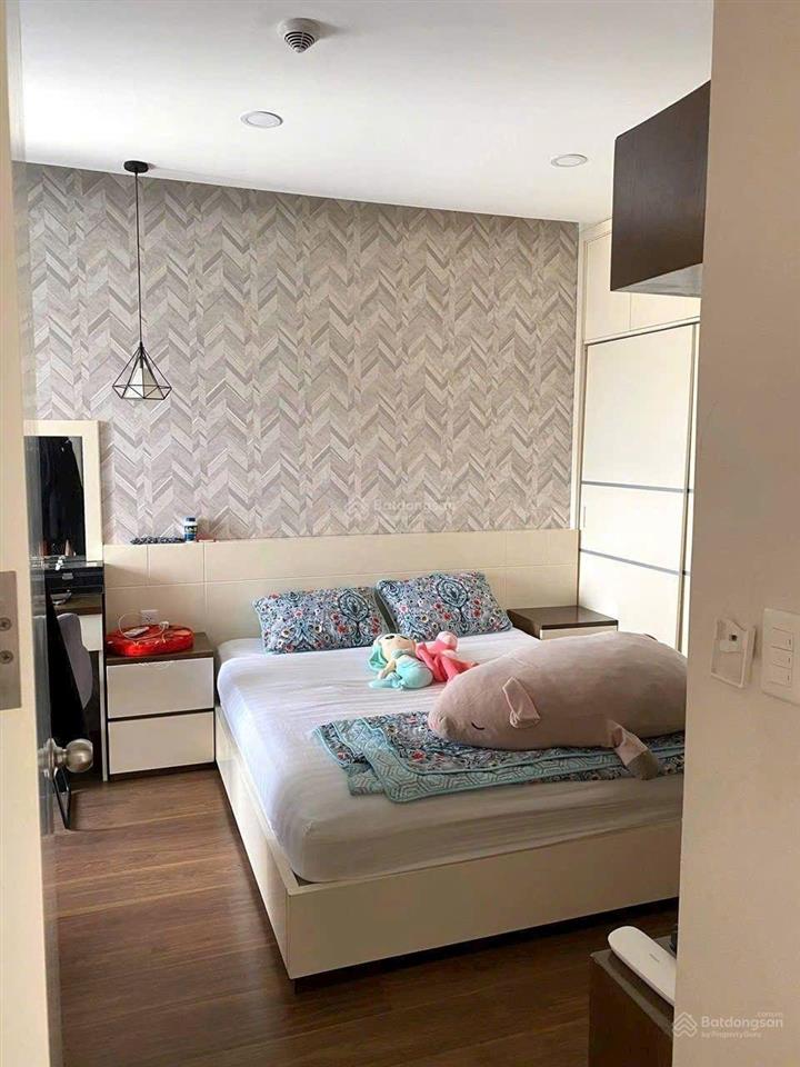 Bán cc mone nam sài gòn, 4,9 tỷ, 69m2, 2pn, 2wc full nt đã có sổ hồng căn góc view đẹp. thoáng mát