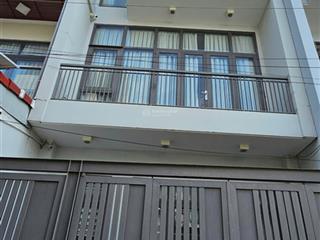 Nhà xây kiên cố 3 tầng lầu sân thượng xe hơi vào tận cửa đường lê văn lương, phước kiển