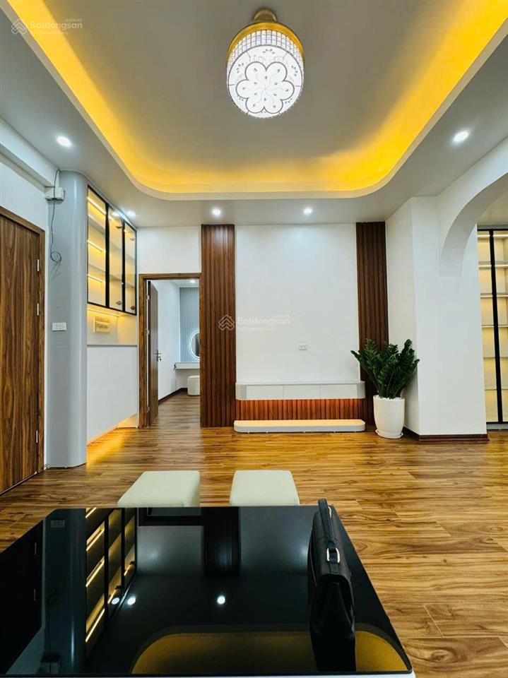 Em chuyên bán chung cư c4 nguyễn cơ thạch đang có quỹ 5 căn 3pn128m2 chủ gửi bán. giá tốt từ 8 tỷ