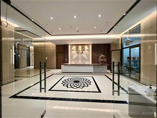E. sinh đang ở tòa ct2a đang có quỹ căn 106m2, 156,1m2 cc xuân phương quốc hội, giá tốt nhất