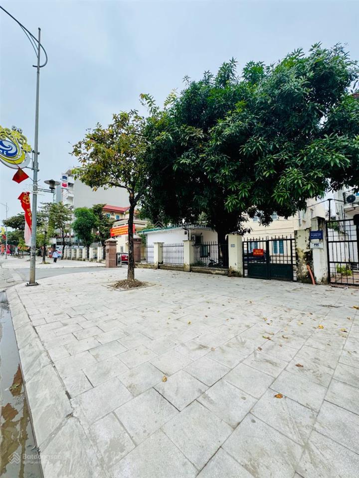 Bán nhà mặt phố lê trọng tấn 120m2 đối diện parkcity vỉa hè 10m, giá đầu tư