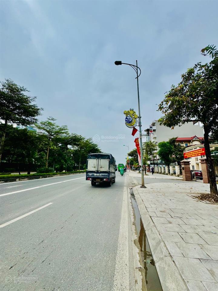 Bán nhà mặt phố lê trọng tấn 120m2 đối diện parkcity vỉa hè 10m, giá đầu tư