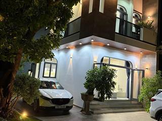 Nhà biệt thự vườn siêu sang siêu đẹp, thiết kế sang trọng, nội thất đẳng cấp cần bán