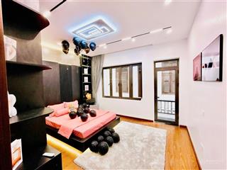 Tôi chính chủ bán nhà mặt ngõ đại la. cách mặt phố 20m, 4 tầng, 60m2, 3 mặt thoáng sáng. nhà đẹp