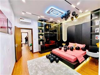 Cực sốc. trung tâm bách kinh xây. 1 bước ra phố. nhà đẹp full nội thất. 60m2 4 tầng. giá 11.127 tỷ