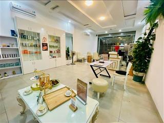 Cho thuê mặt bằng kinhdoanh khuhà quang 2.diện tích5m ngang (100m²),vuông vắn. giá thuê 15 triệu