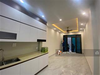 Bán nhà la phù hoài đức 32m 5 tầng gần ô tô ngõ nông nhỉnh 4 tỷ  0971 607 ***