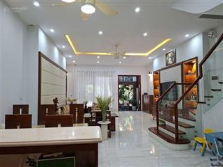 Bán liền kề foresa xuân phương 90m 6 tầng mt 6m hoàn thiện long lanh sổ đỏ cất két 21.x tỷ