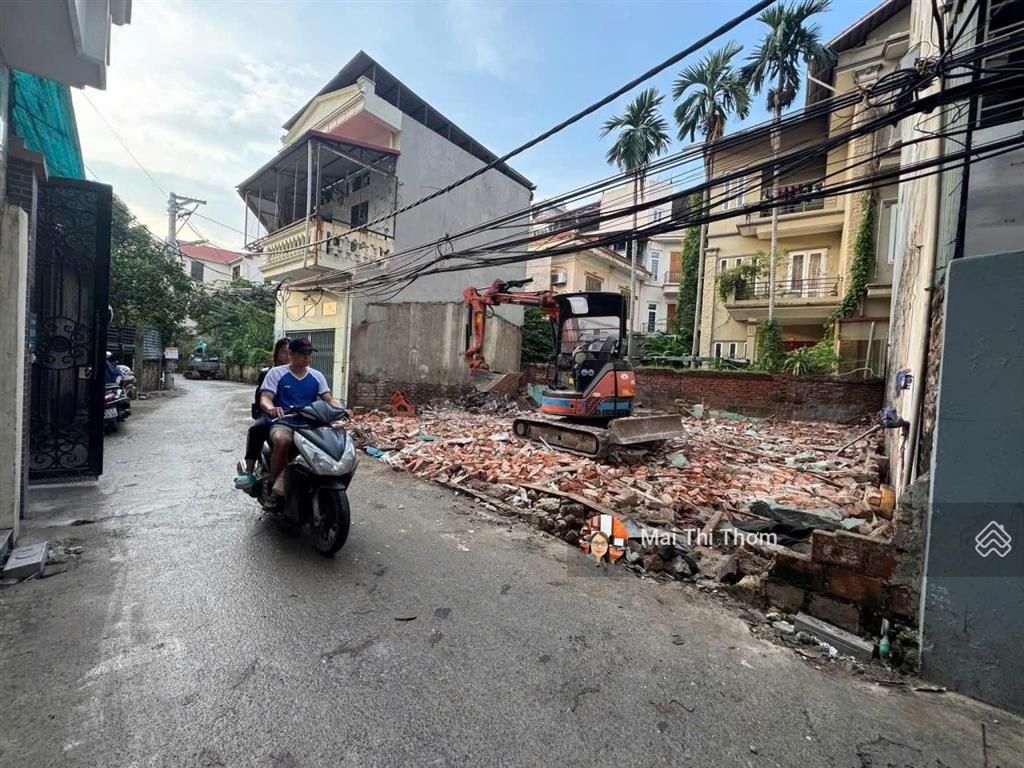 Bán đất quang tiến, đại mỗ  88m2  ô tô vào nhà  ngõ thông  mặt ngõ  mặt tiền 9.2m  1x tỷ