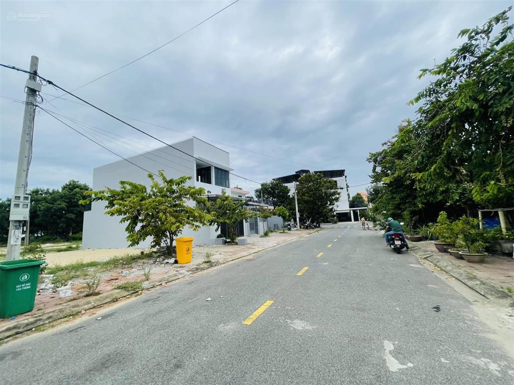 Chỉ 3,1 tỷ sở hữu ngay 100m2 đất sát bên đại học fpt gần sông vị trí đẹp thoáng