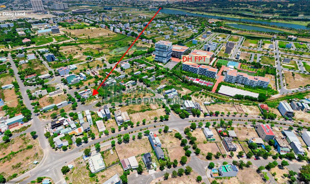 Duy nhất 1 lô sát cổng đh fpt kề góc ngay công viên, thích hợp kinh doanh, giá cực tốt