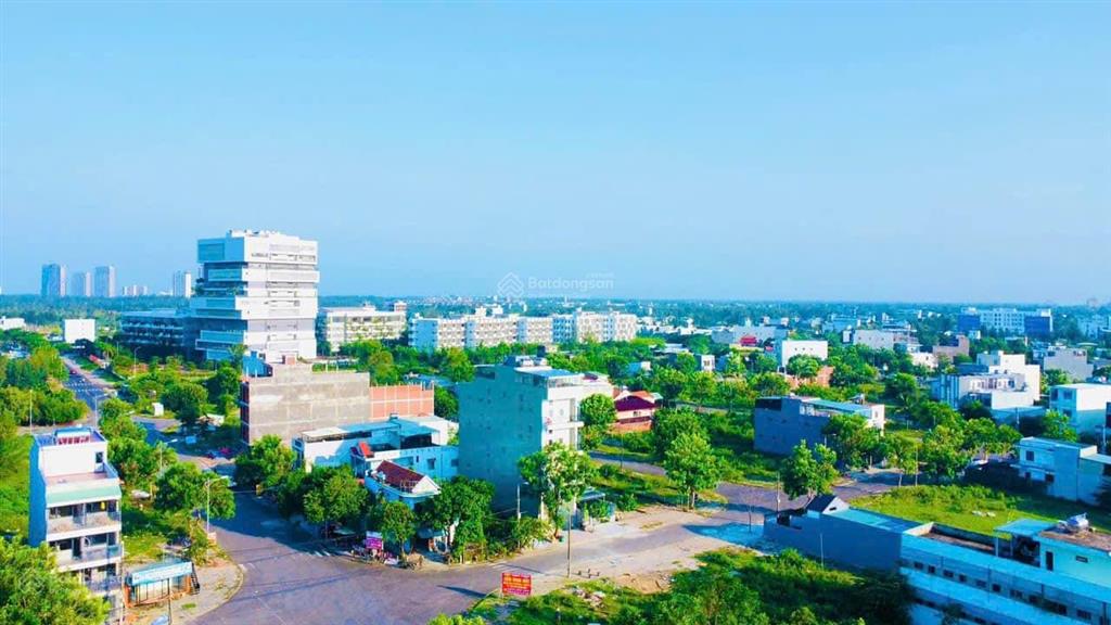 Rẻ nhất khu đô thị 1a sát đường trần hưng đạo, cách đh fpt 500m, thuận tiện ở kinh doanh