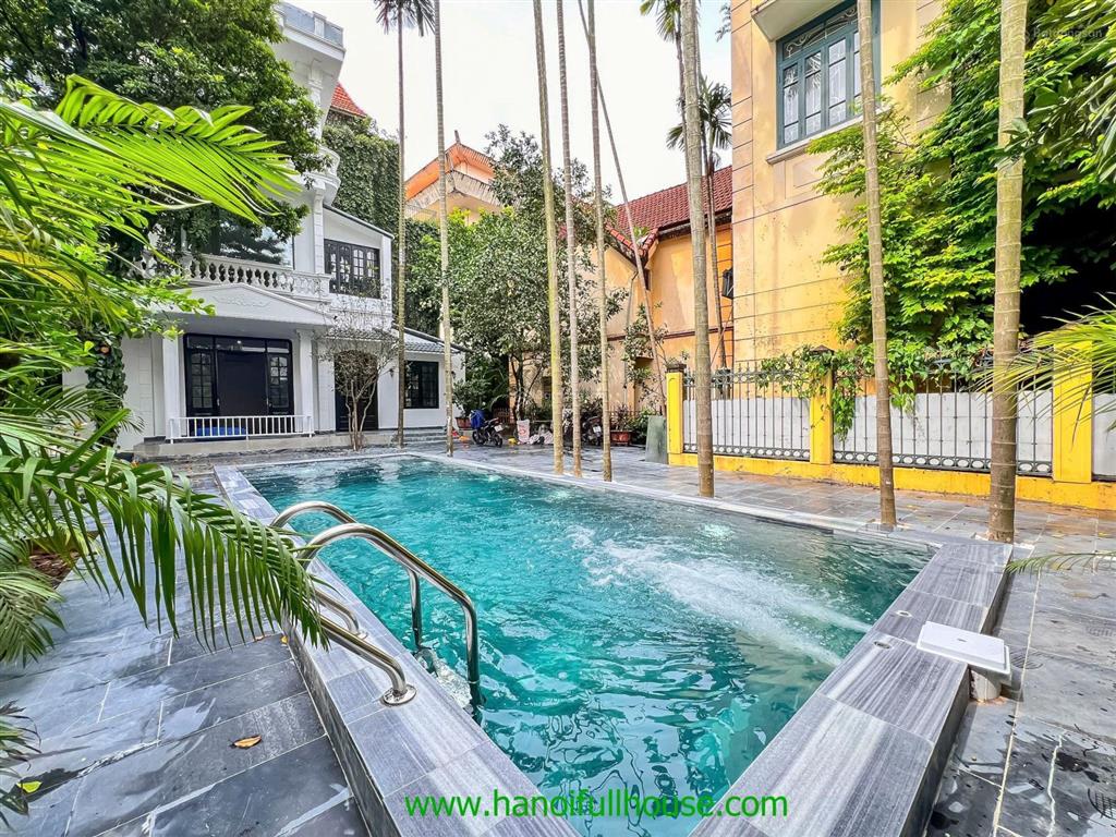 Cho thuê căn biệt thự sân vườn bể bơi 330m2 quận tây hồ 4 ngủ đồ cơ bản tuyệt đẹp, hiện đại