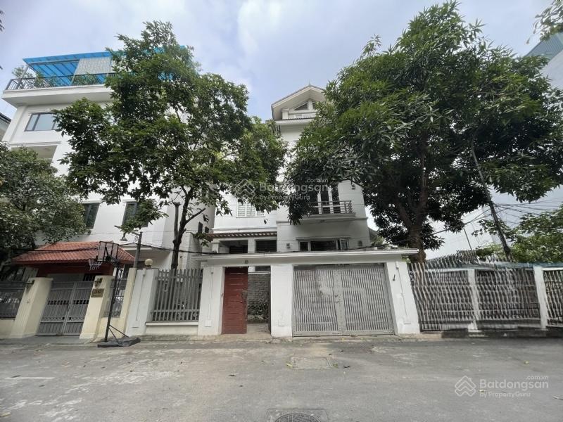 Biệt thự vườn đào bán ở khu d5 tuyệt đẹp, gara để 3 ô tô, view nhìn ra vườn hoa, gần lotte