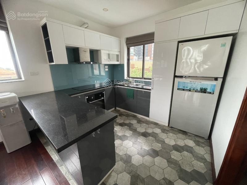 Bán cả toà nhà 6 tầng sang trọng có bể bơi đang làm căn hộ dịch vụ cho người nn thuê kín khách