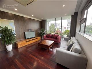 Bán cả toà nhà 6 tầng sang trọng có bể bơi đang làm căn hộ dịch vụ cho người nn thuê kín khách