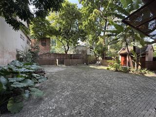 Cho thuê biệt thự siêu đặc biệt 500 m2 sân vườn để ở, cafe, nhà hàng thành điểm đến đặc biệt có 102