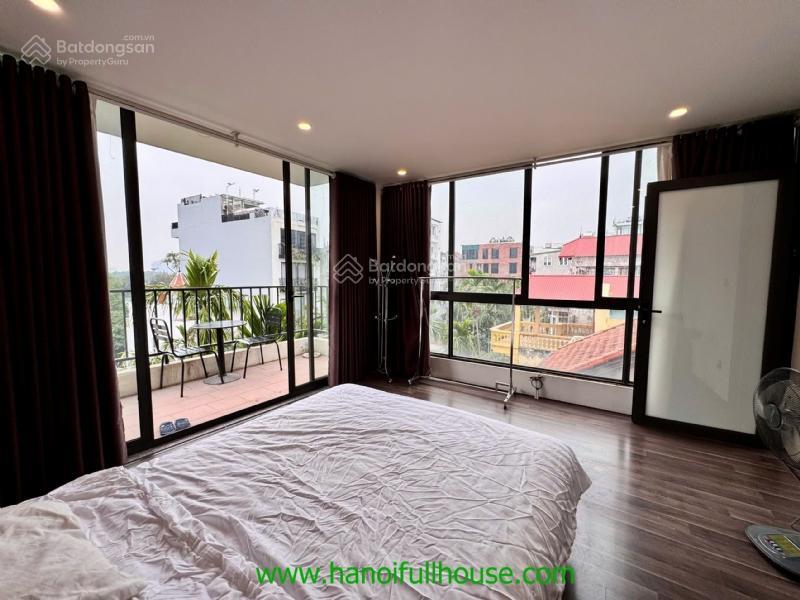 Bán tòa nhà dạng apartment cho thuê 7 tầng, thang máy nội thất xịn, giá bán rẻ
