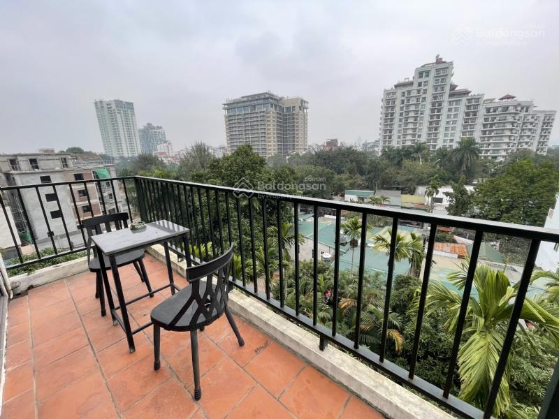Bán tòa nhà dạng apartment cho thuê 7 tầng, thang máy nội thất xịn, giá bán rẻ