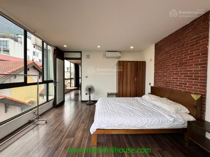 Bán tòa nhà dạng apartment cho thuê 7 tầng, thang máy nội thất xịn, giá bán rẻ