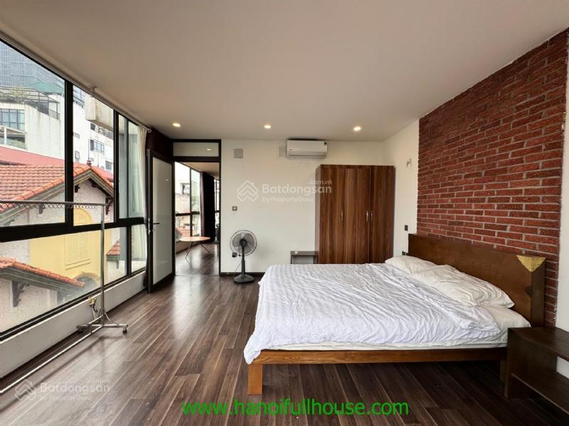 Bán toà nhà dạng apartment cho thuê 7 tầng, thang máy nội thất xịn, vị trí vàng gần nhà hát opera