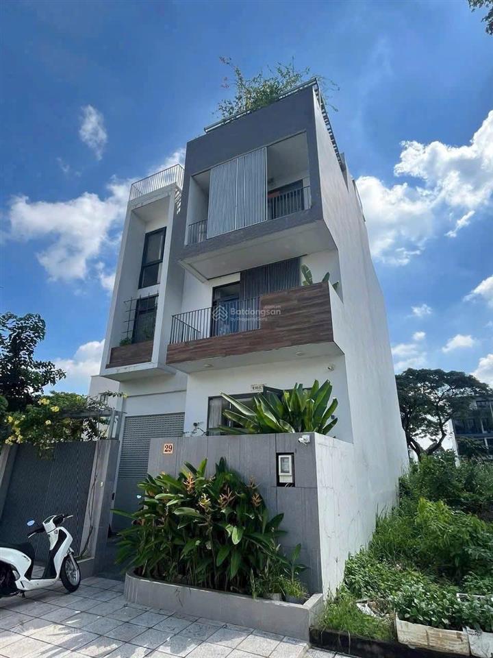 Kẹt tiền bán gấp biệt thự đẹp khu villa thủ thiêm thạnh mỹ lợi quận 2 dt 8*20m giá rẻ 30tỷ sổ hồng