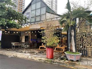 Cần bán nhanh lô đất biệt thự 10.7*20, sổ đỏ cá nhân, xung quanh tiện ích đầy đủ, tthc quận 2