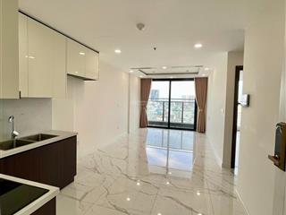 Bán gấp căn góc 2 phòng ngủ hàng hiếm sunshine sky city, liền kề phú mỹ hưng. giá 3 tỷ 650 triệu