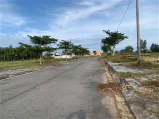 Duy nhất 1 lô , kđt số 4, diện tích 171,5m ( 7x24,5m), hướng đông nam giá đầu tư