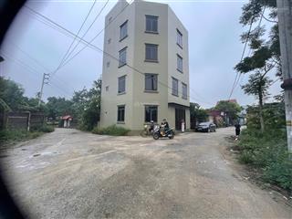 Nhỉnh 4tỷ 84m2 có nhà 5 tầng. chỉ việc xách vali về ở, gần quốc lộ 21, thủy xuân tiên, chương mỹ