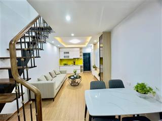 Bán nhà tập thể quỳnh mai 2 tầng sổ đỏ sổ 19.2m2 diện tích thực tế 72m2 chỉ nhỉnh 2 tỷ