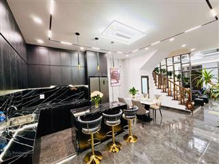 Bán nhà phố lê quý đôn lô góc ô tô vào nhà, diện tích 40m chỉ nhỉnh 13 tỷ