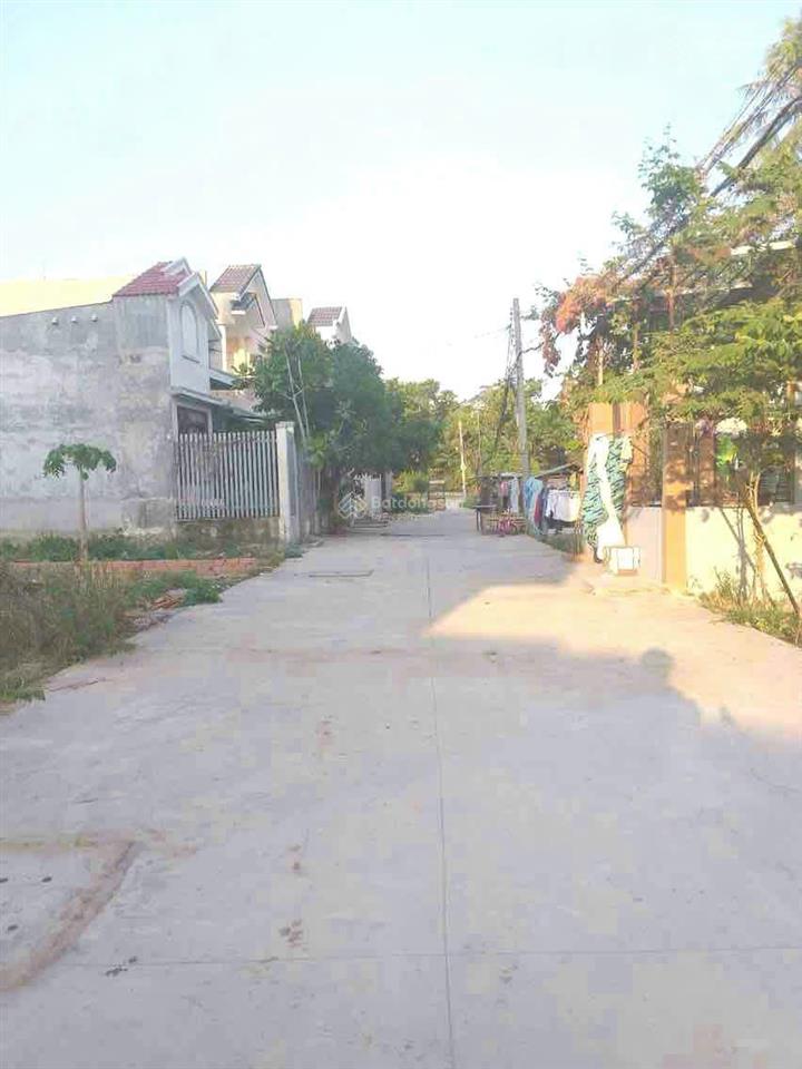 Đất 2/ ngắn tx52 gần chợ đường, hẻm thông, xe hơi tới đất.