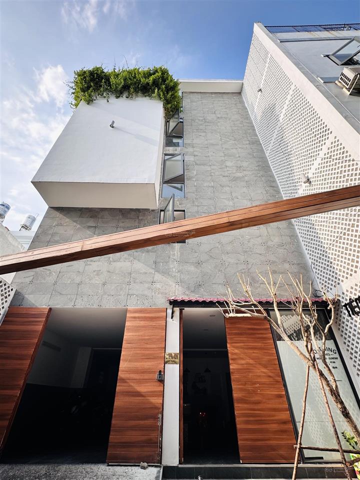 Căn hộ dv gần lotte 31 phòng. hiện tại đang cho thuê thu nhập 150 triệu / tháng ngang 8m dài 29m