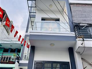4x18 (công nhận 67,4m2) trệt 3 lầu nhà hẻm xe tải thông 141// đường 28 p6 gò vấp