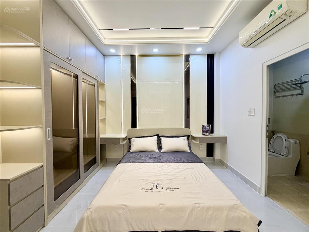 Bán nhà mặt tiền hẻm 872/quang trung 4x18 trệt 3 lầu 4pn giá 10,7tỷ thương lượng