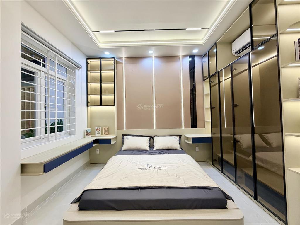 Bán nhà mặt tiền hẻm 872/quang trung 4x18 trệt 3 lầu 4pn giá 10,7tỷ thương lượng