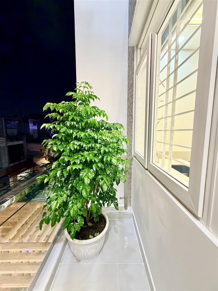 Bán nhà mặt tiền hẻm 872/quang trung 4x18 trệt 3 lầu 4pn giá 10,7tỷ thương lượng