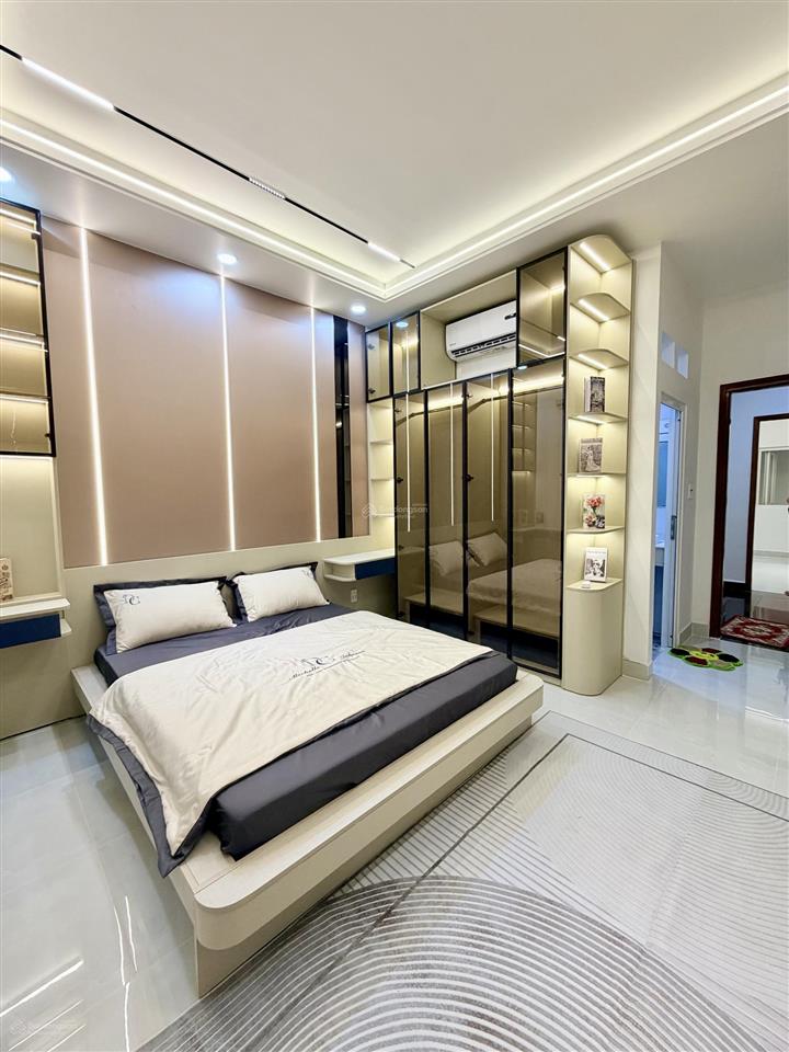 Bán nhà mặt tiền hẻm 872/quang trung 4x18 trệt 3 lầu 4pn giá 10,7tỷ thương lượng