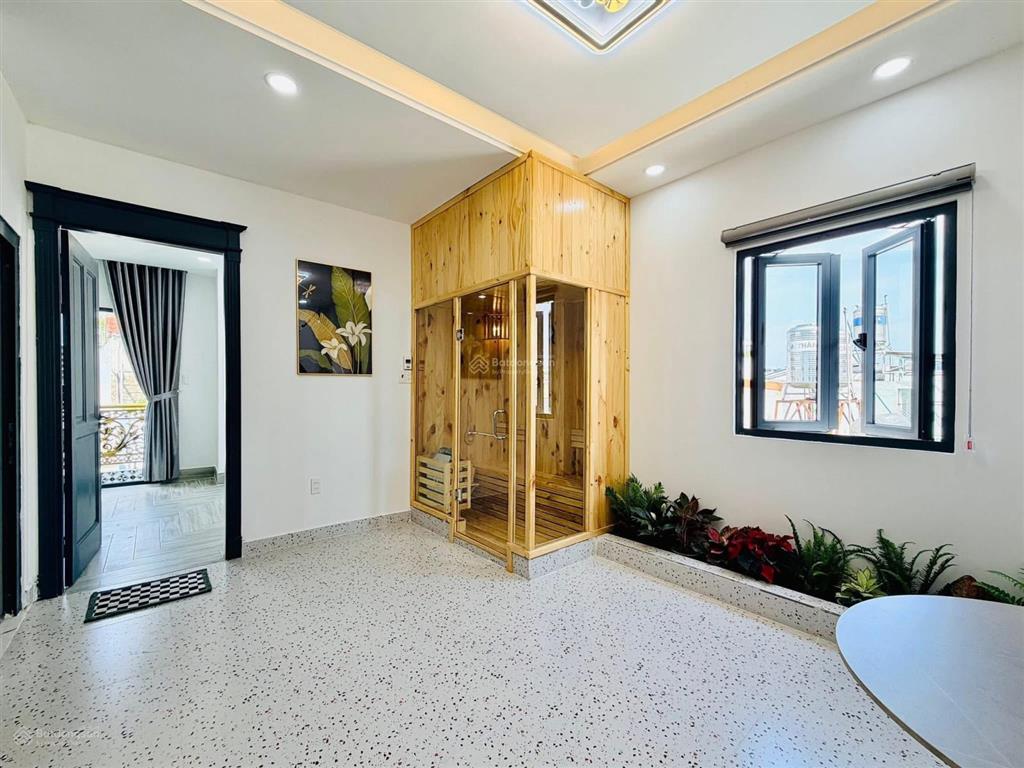 Nhà mới tân cổ điển có thang máy hẻm xe hơi bùi quang là p12