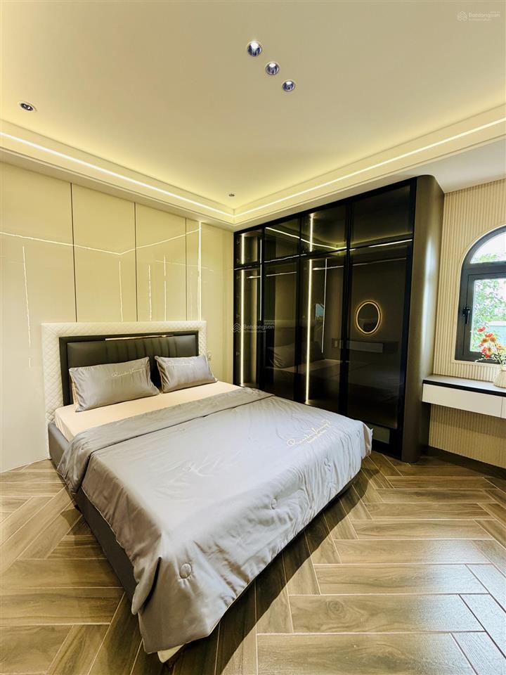Bán nhà hẻm xe hơi 248/ nguyễn văn khối  trệt lửng 3 lầu 4 phòng ngủ full nội thất 9,5tỷ tl