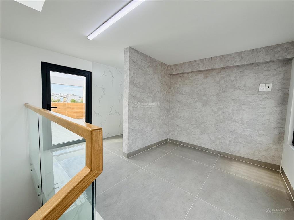 Bán nhà hẻm xe hơi 248/ nguyễn văn khối  trệt lửng 3 lầu 4 phòng ngủ full nội thất 9,5tỷ tl