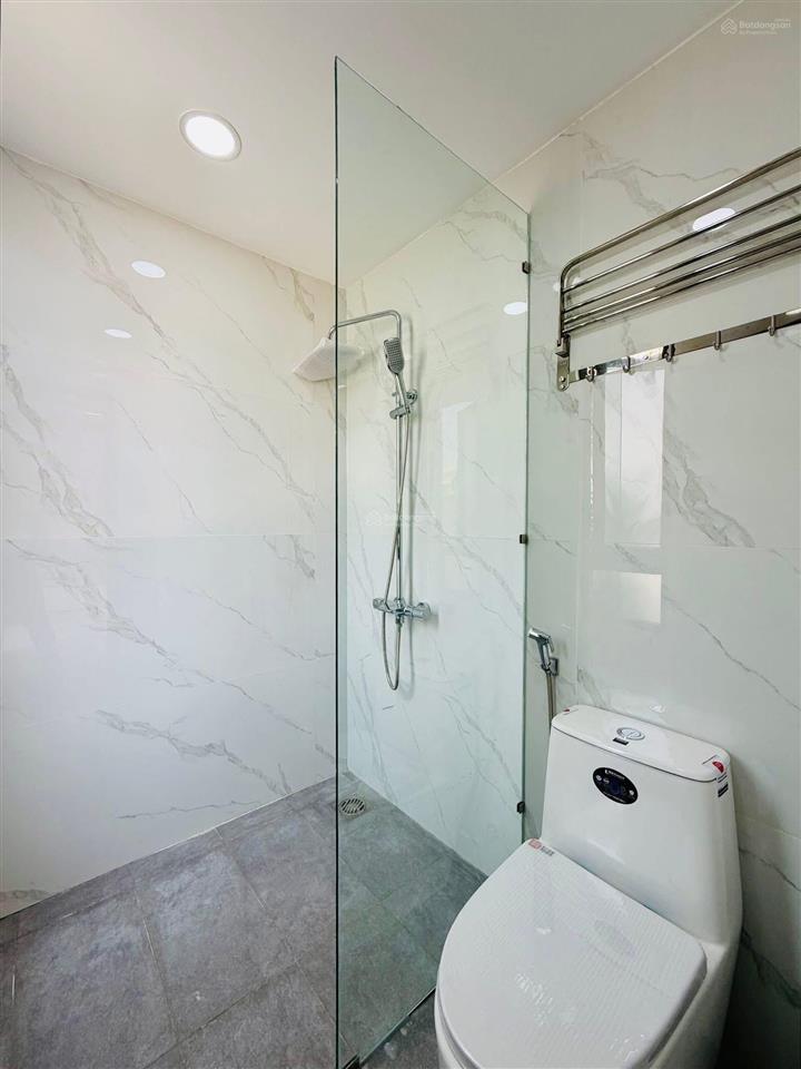 Bán nhà 309/2 nguyễn oanh p17 có thang máy 8,8 tỷ ngang 6m trệt lửng 2 lầu