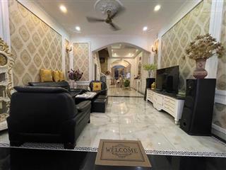 Tin nóng quận 12 kẹt tiền xoay sở bán tháo nhà mặt tiền song hành 4x22m 5 tầng thuê cao hạ tận đáy