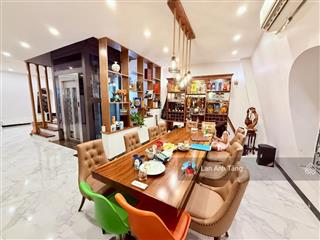 Biệt thự vip văn quán  sát hồ  250m2  gara 3 ô tô  nội thất xịn
