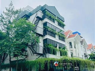 Lô góc 180m2  biệt thự 5 tầng mới vườn đào  nội thất xịn  gần quận ủy tây hồ